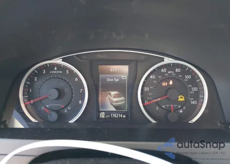 2015 Toyota Camry Se z USA, uszkodzony, nr VIN 4T1BF1FK9FU982713